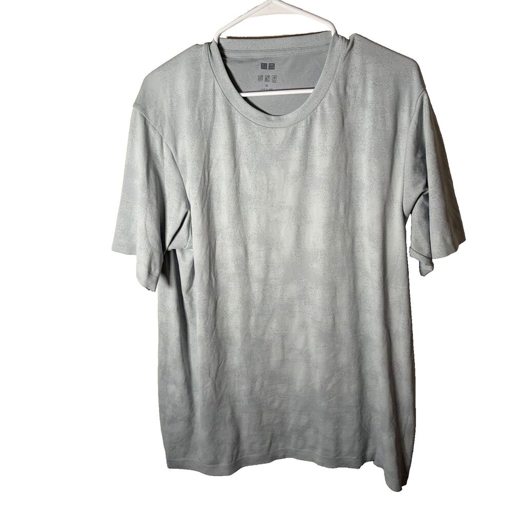 Uniqlo Athletic T-Shirt Men's XL Gray Short Sleeve Crew Neck Active Shirt